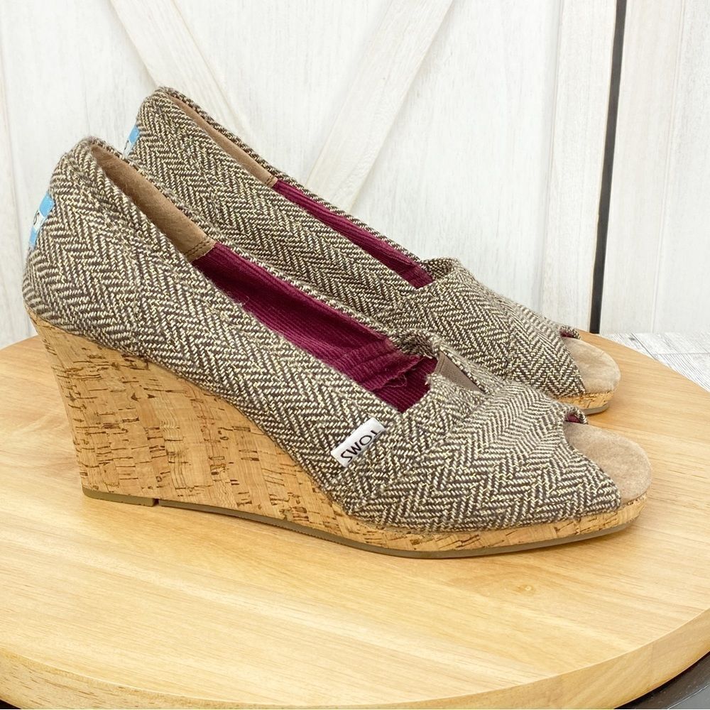 Toms Wedge Heels Herringbone Tweed Peep Toe Cork Brown Tan Size 8